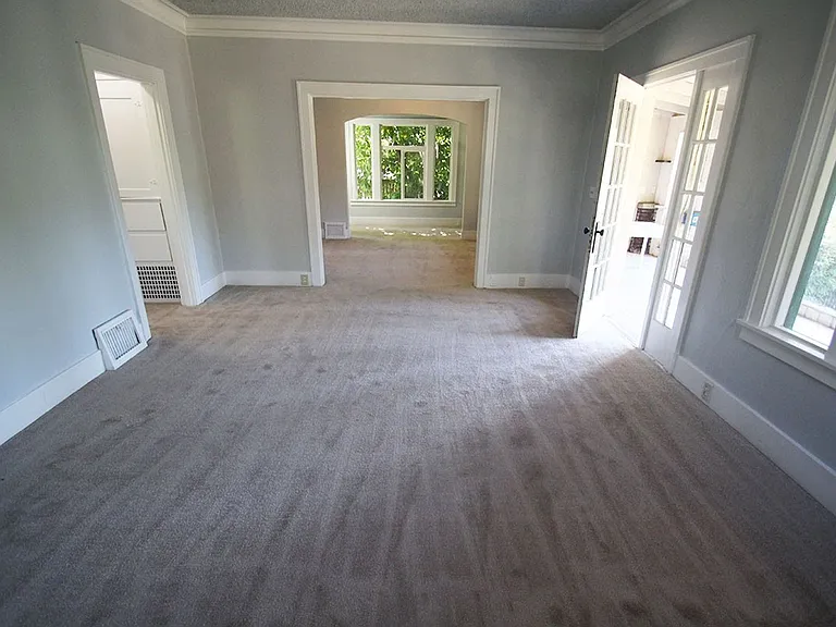 18824 Bothell Way NE — Photo 2