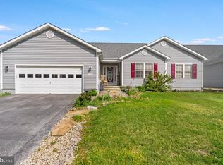 120 Peter Rabbit Dr, Ranson, WV 25438