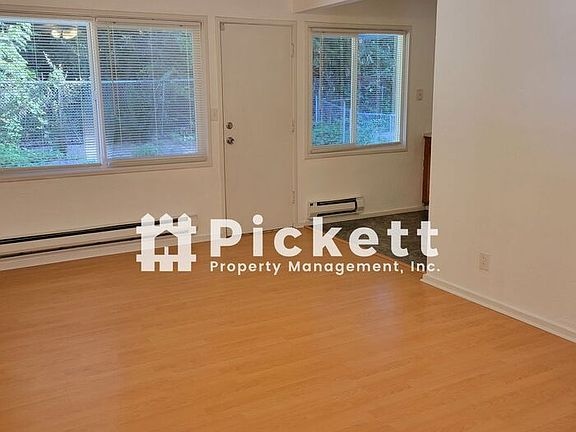 5th image of 5720 Tracyton Blvd NW