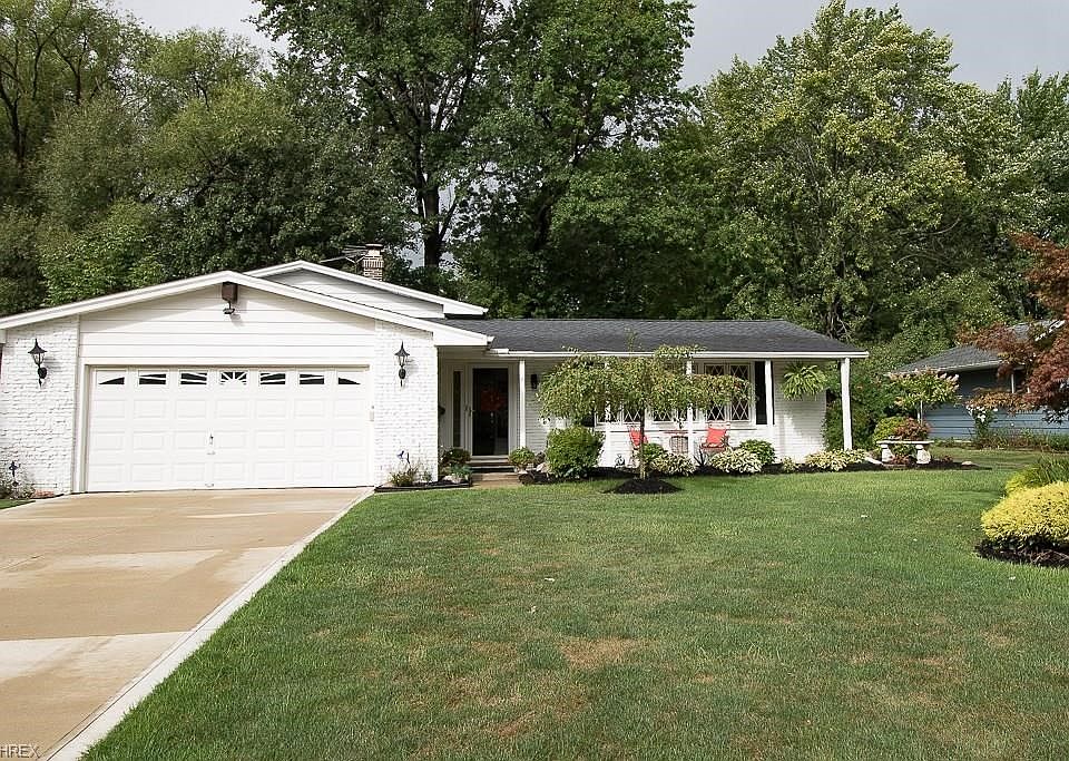Spacious 1,856 square foot Split-Level featuring 3 Bedrooms, 2 Bathrooms, 2 Car Garage, with Backyard Oasis!