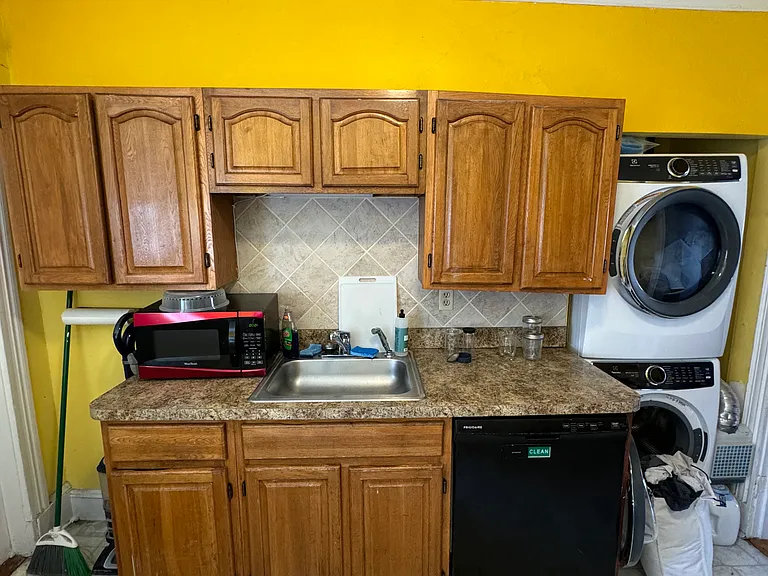 26 Parkway Rd #3 — Photo 12