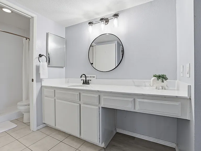 22100 Burbank Blvd #155F — Photo 4