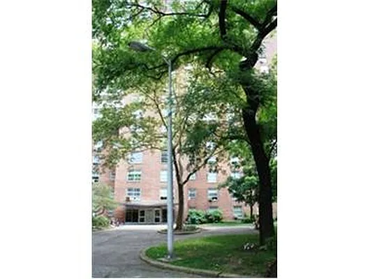 Sold by Douglas Elliman | media 21