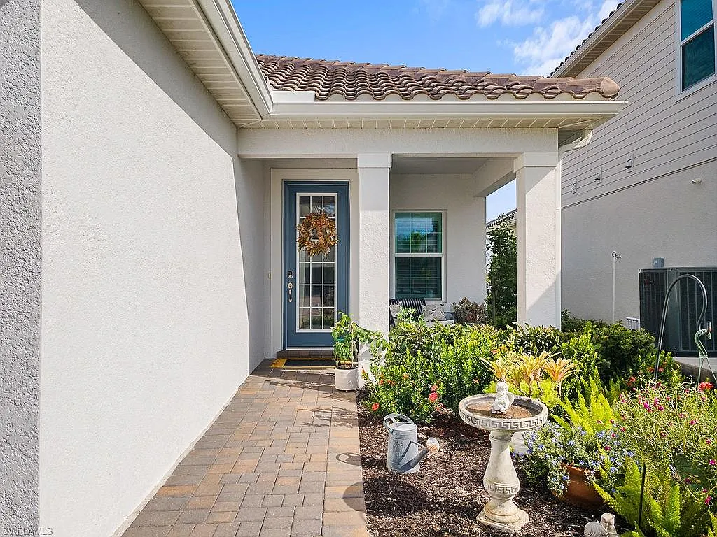 3 bed, 2.0 bath, 1860 sqft, $3,500 — Photo 3