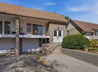 2554 Cobbinshaw Cir, Mississauga, ON L5N2G3
