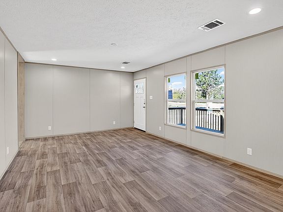 4th image of 6935 Two Notch Rd