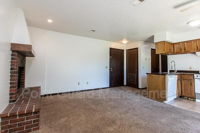 Midtown Place Apartments Wichita, KS Zillow