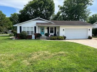 809 Flamingo Ave, Effingham, IL 62401