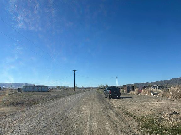 4th image of 3010 Fort Churchill Rd