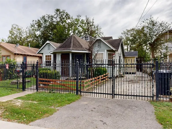 1315 Heslep St, Houston, TX 77009