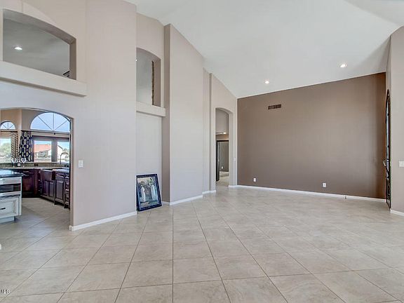 5th image of 3535 E Amberwood Dr