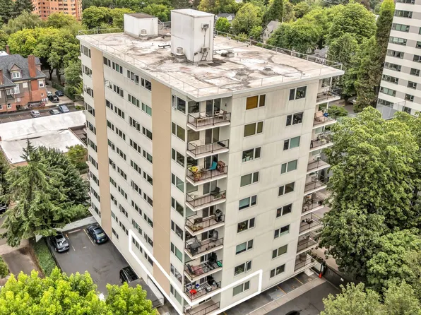 2211 SW Park Pl Unit 204, Portland, OR 97205