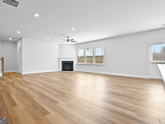 5th image of 112 Aj Welch Jr Way