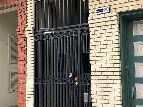 2nd image of 3520 Cabrillo St