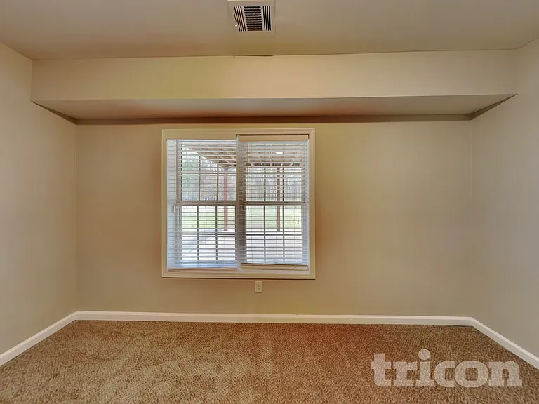 15 Magnolia Dr — Photo 17