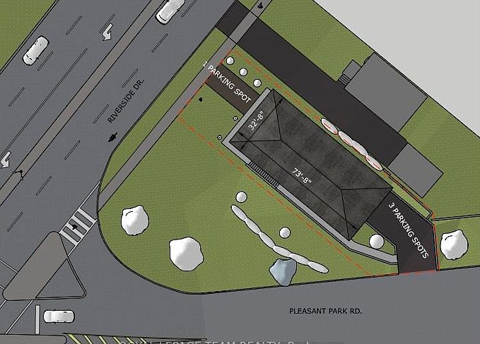 2nd image of 2055 Riverside Dr