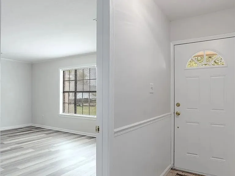 2211 General York Cir — Photo 11