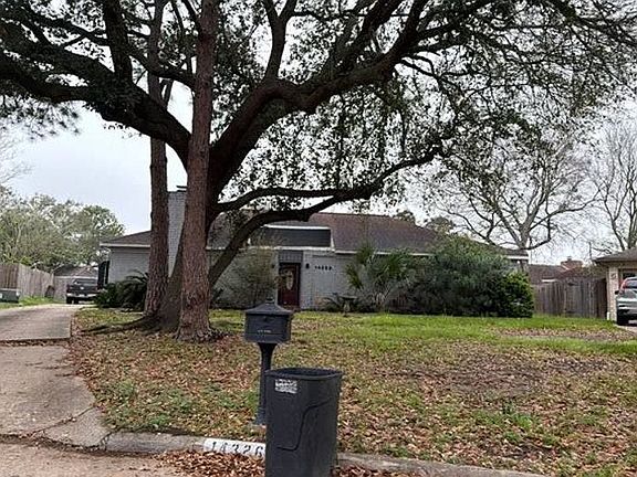 2nd image of 14326 Overbrook Ln