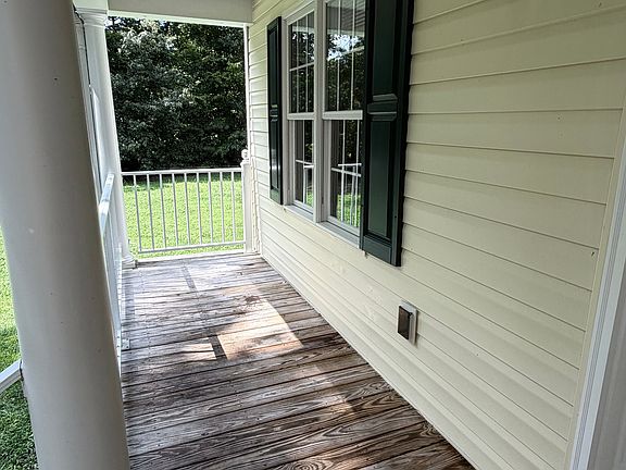 3rd image of 108 Pine Haven Rd