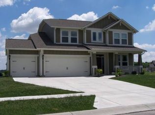 701 S Parkway Ave, New Palestine, IN