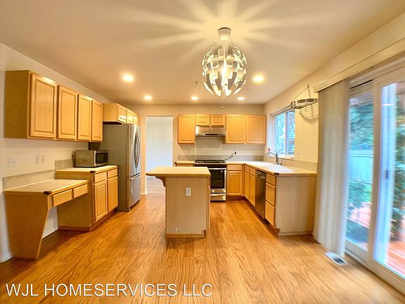 5th image of 13425 NE 132nd St