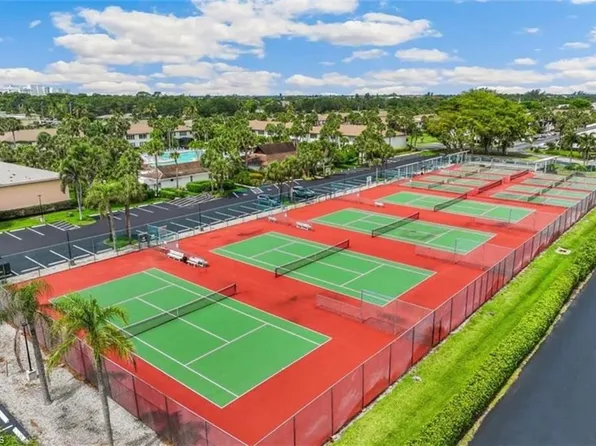 4220 Looking Glass LN #4302, NAPLES, FL 34112