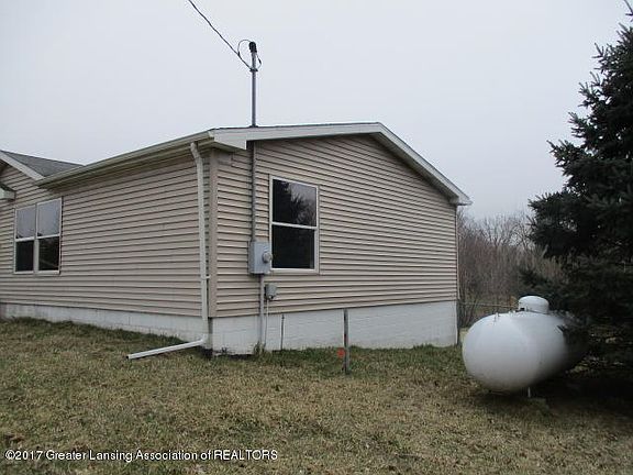 2nd image of 6073 Lawrence Hwy