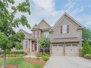 8004 Vanderhorn Ln, Charlotte, NC 28226