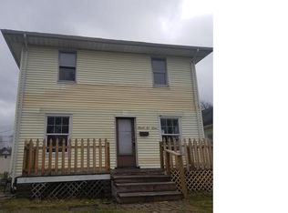 906 College St, South Bend, IN 46628