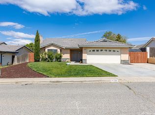 1186 Hickory Ave, Tehachapi, CA 93561