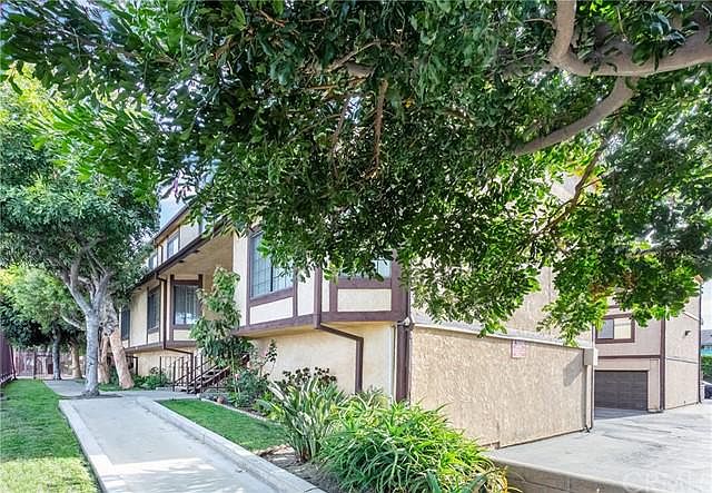 2nd image of 515 W Gardena Blvd Unit 34