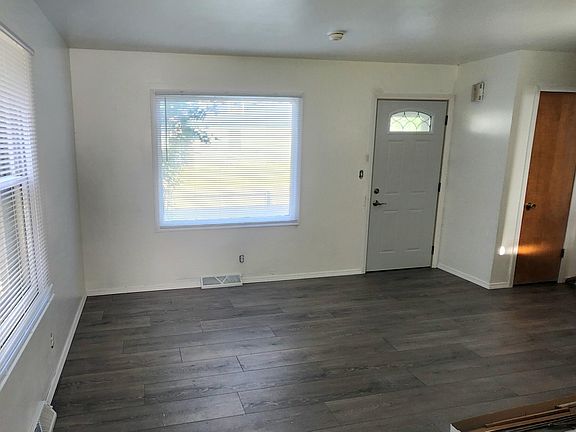 5th image of 224 & 226 Gold Ave NW