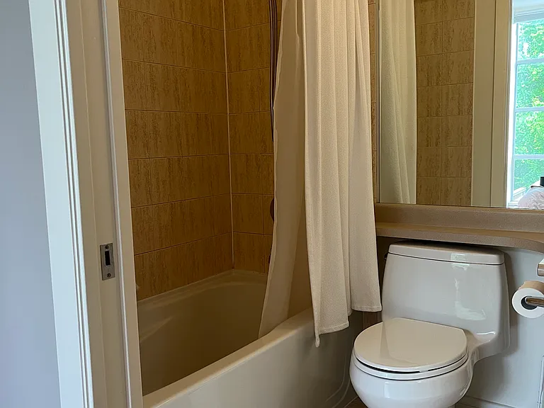 2288 Marstrand Ave — Photo 10