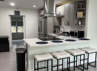 2314 Pinecrest Ct, West Palm Beach, FL 33415