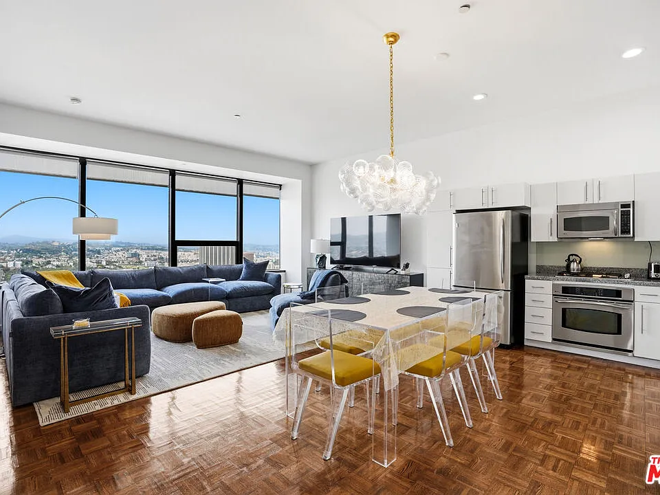 1100 Wilshire Blvd #2604