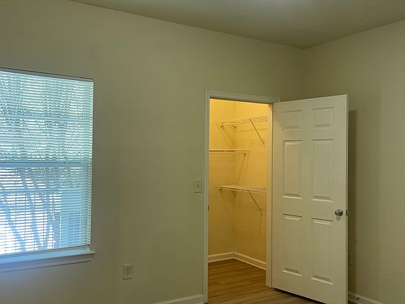 5th image of 800 Vista Lake Dr APT 203