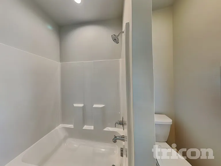 165 Lynnridge Dr — Photo 17