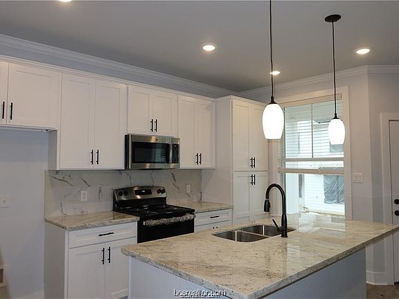 4th image of 1401 Ailin Dr