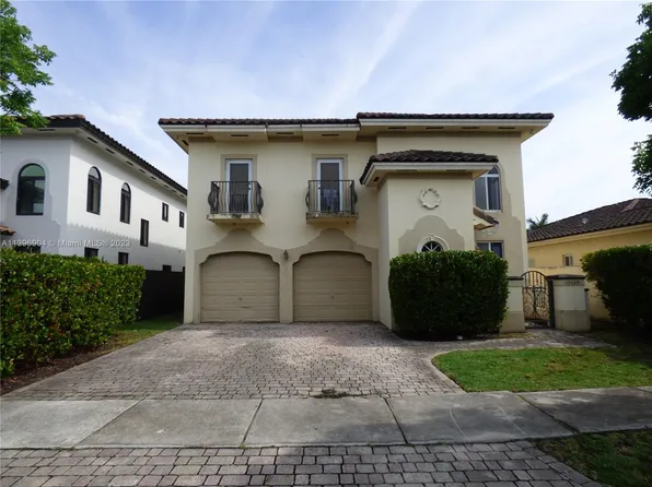 15649 SW 13th Ter, Miami, FL 33194