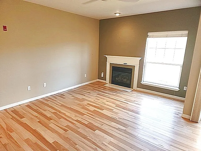 900 Bitner Rd #E11 — Photo 5