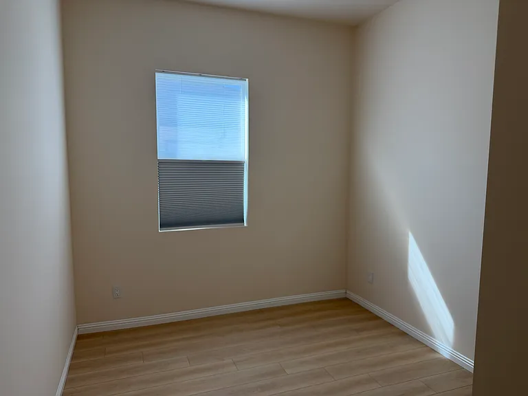 3765 Globe Ave — Photo 6
