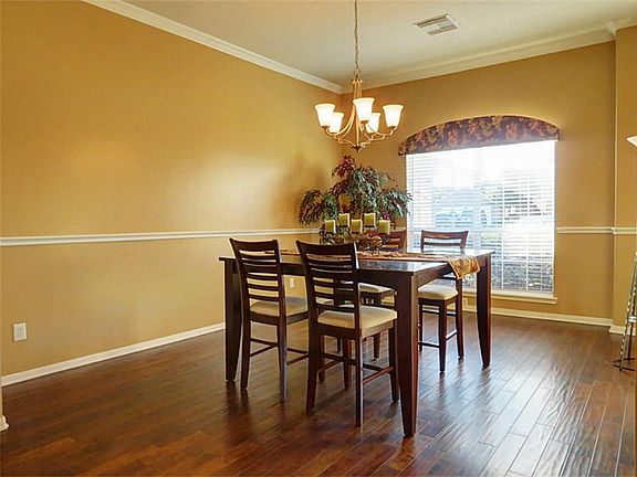 4th image of 7510 Leecast Ct