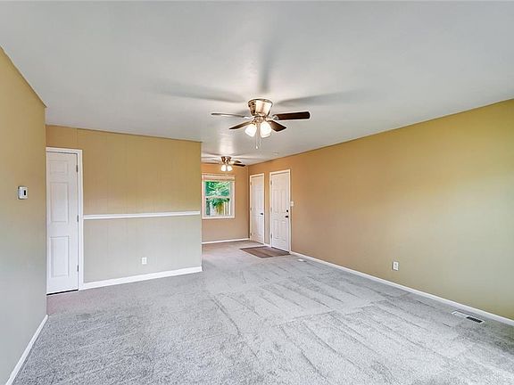 5th image of 1110 Nunnery Dr