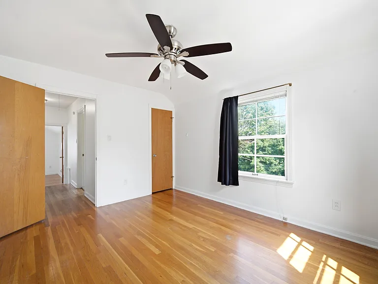 4437 Groveland Rd — Photo 21