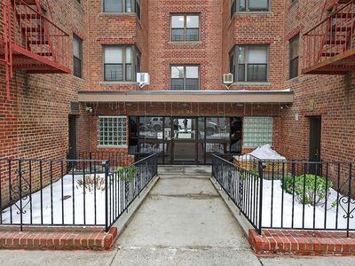 32-25 88th St #407, East Elmhurst, NY, 11369