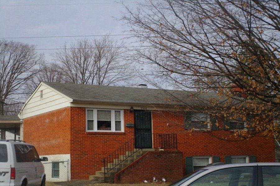 1st image of 9900 Loudoun Ave