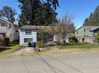 13739 39th Ave NE, Seattle, WA 98125