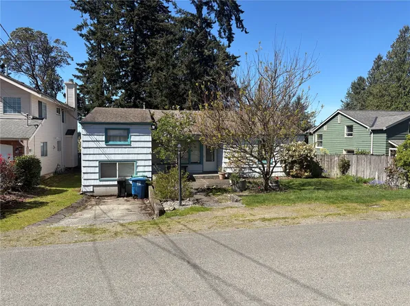 13739 39th Avenue NE, Seattle, WA 98125