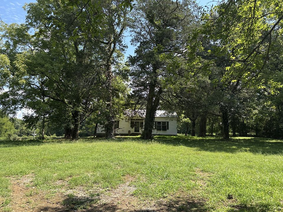 1st image of 2445 N Commerce Rd