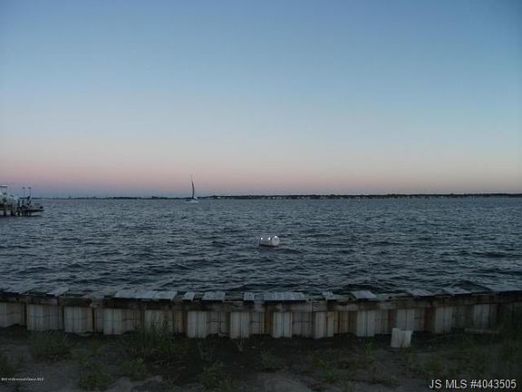 2nd image of 35 Bay Shore Dr